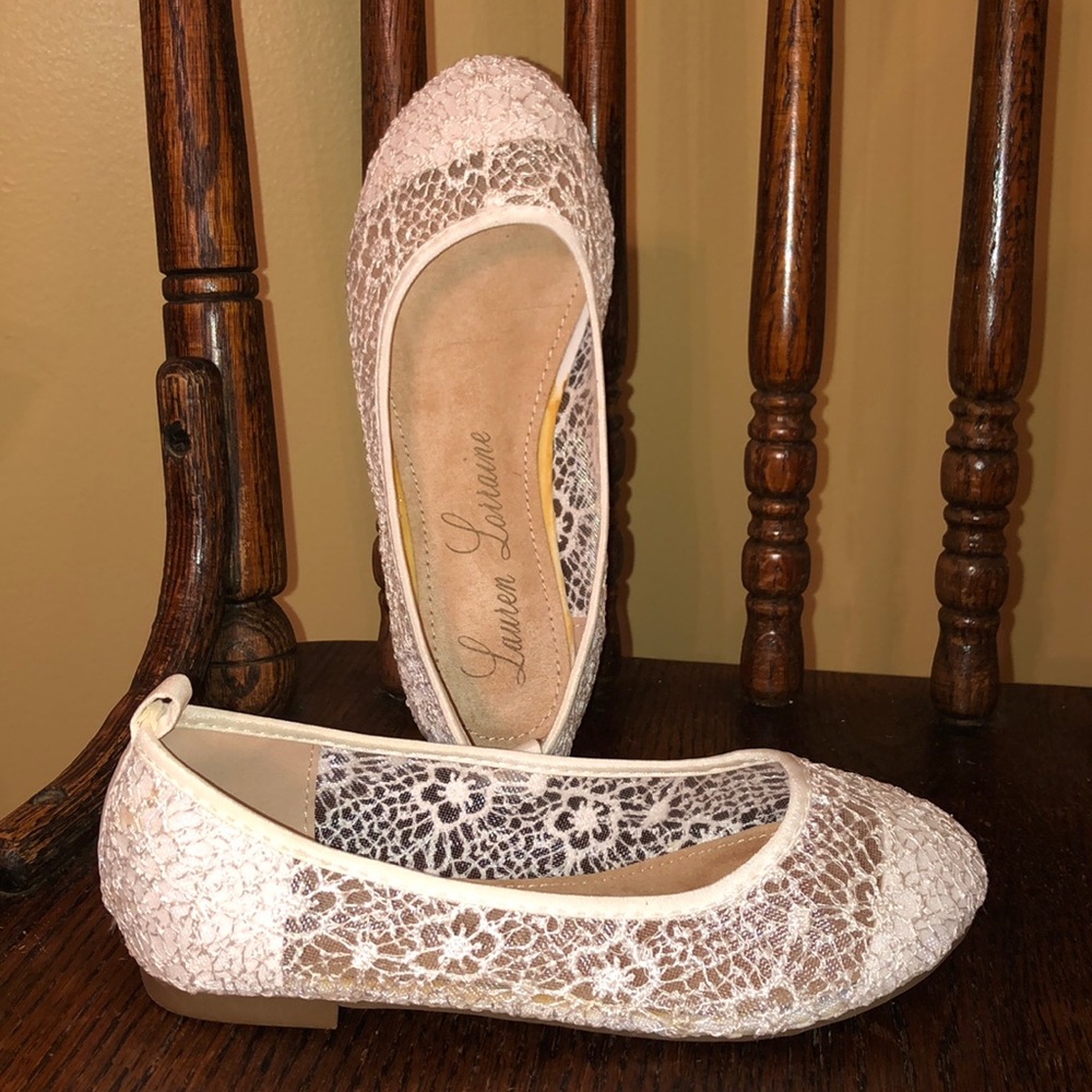 Lauren Lorraine Lace dress shoe girls size 2